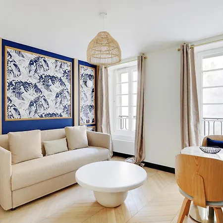 Sereners - Bastille Apartment