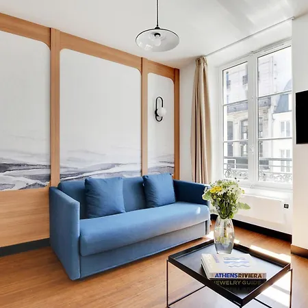 Sereners - Charming Serviced - Bastille Apartment